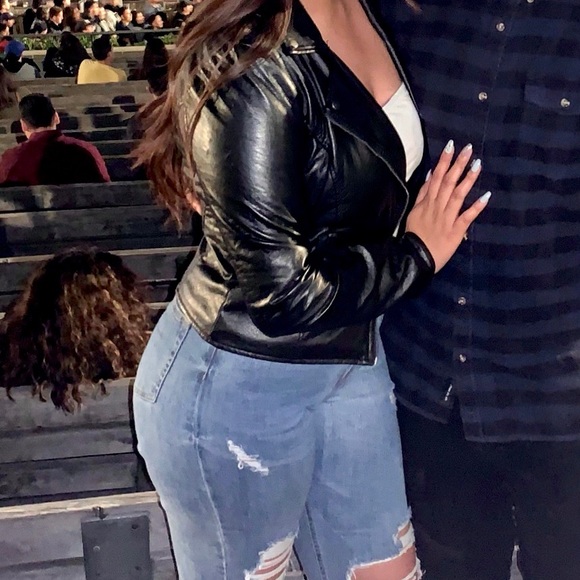 Leather Jacket - Picture 6 of 6